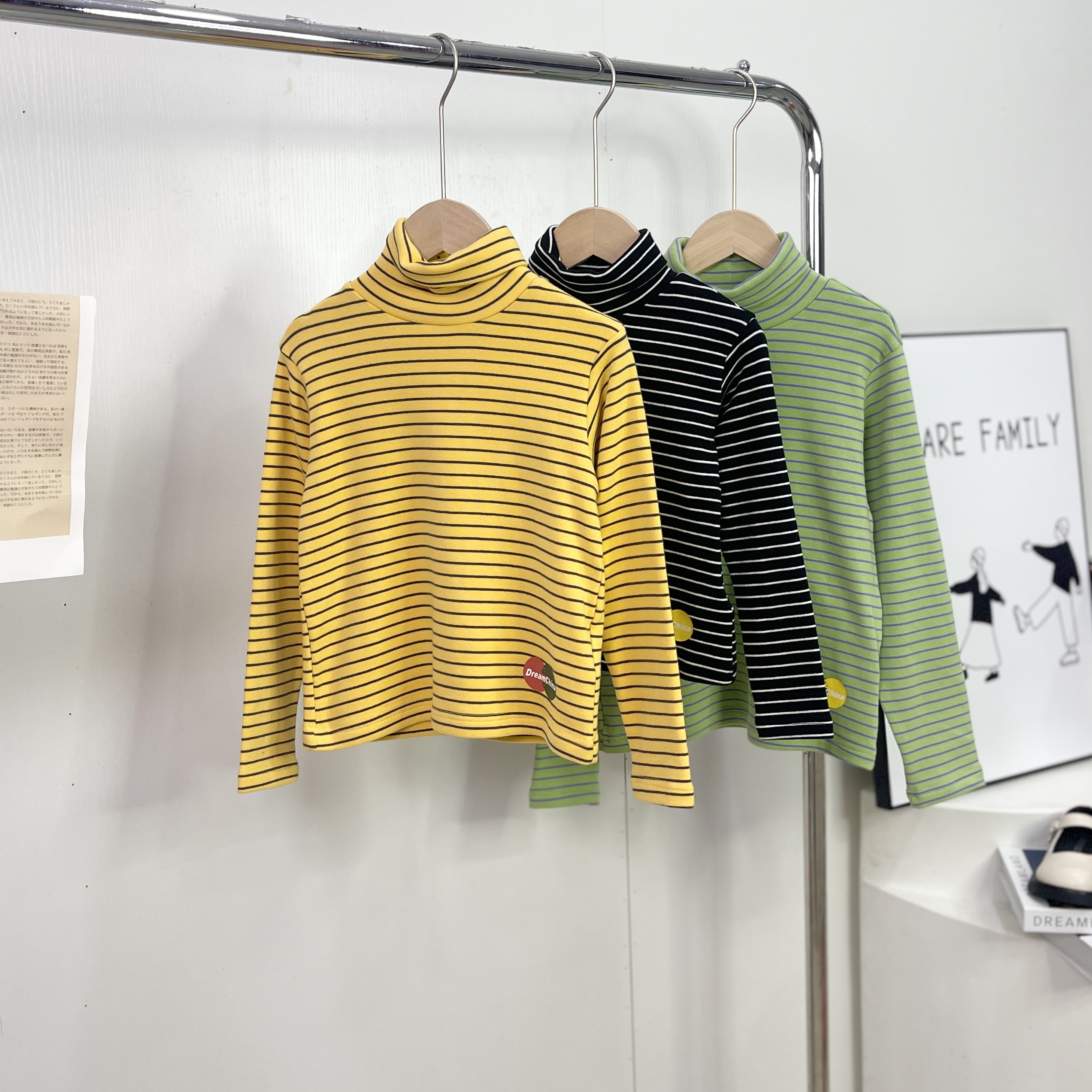 32087黄黑打底衫C34-3-1 黑白色C38-2-3 绿格C6-2-2