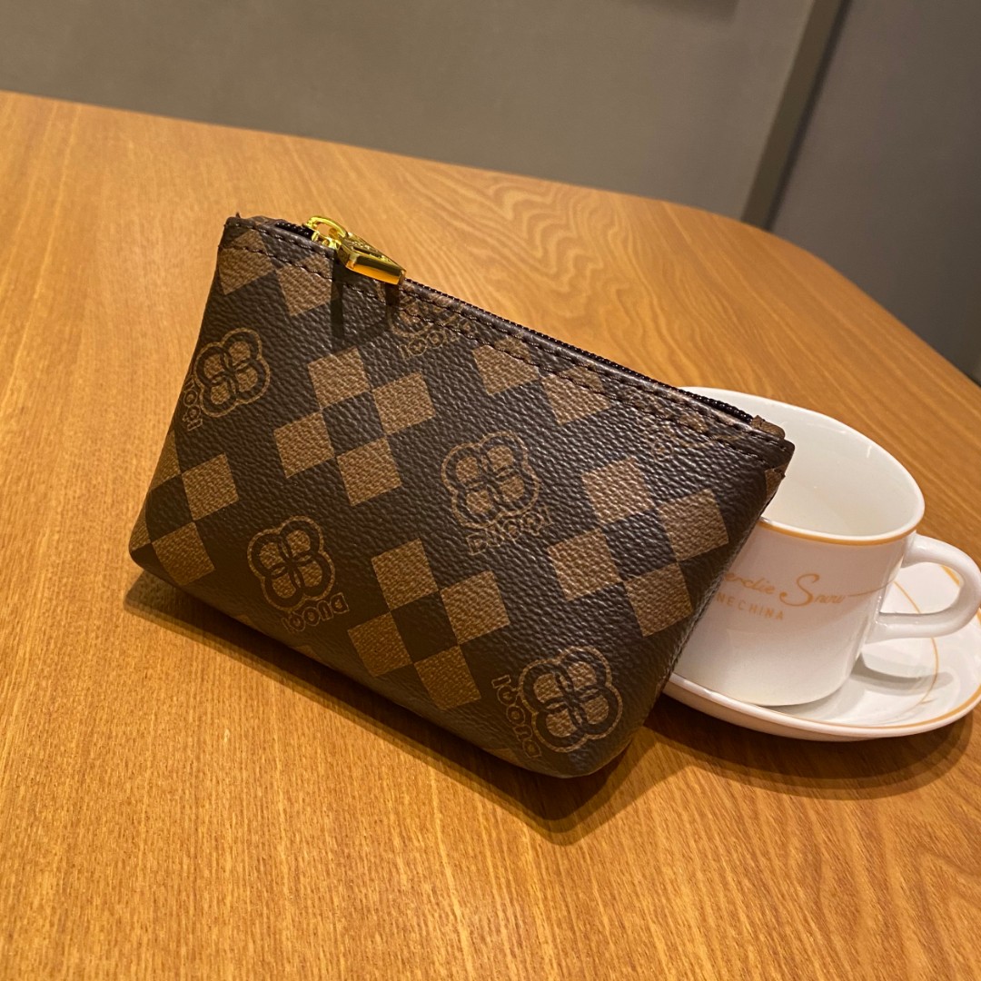 朵琪品牌四叶草拉链零钱包女时尚超薄短款零钱卡包钥匙卡包硬币袋
