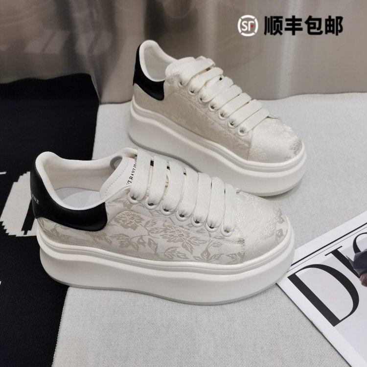 中式国潮印花刺绣小白鞋板鞋女2024年新款百搭松糕厚底休闲鞋单鞋