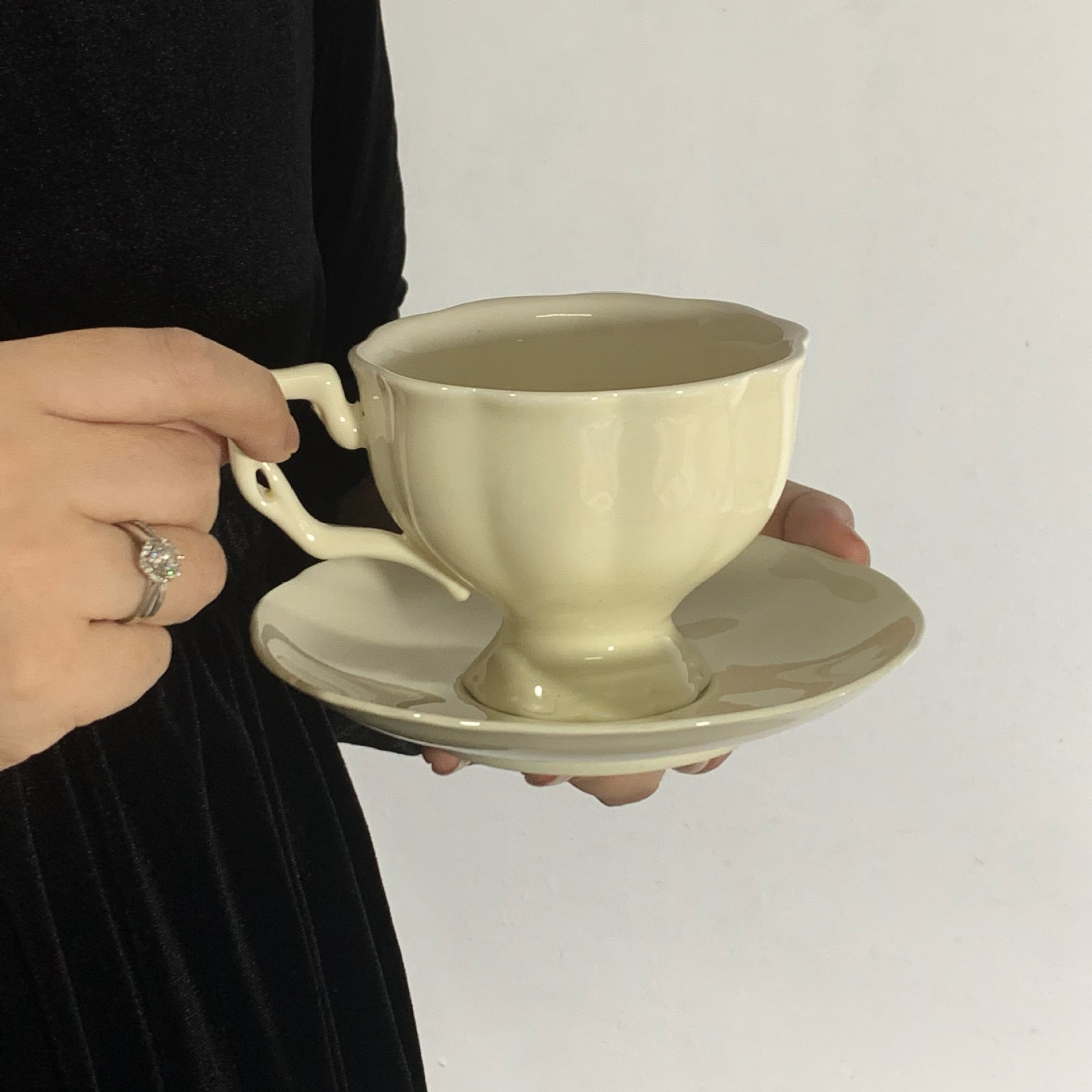 【桃玺】ins欧式复古奶油色杯碟下午茶咖啡杯碟陶瓷杯碟精致