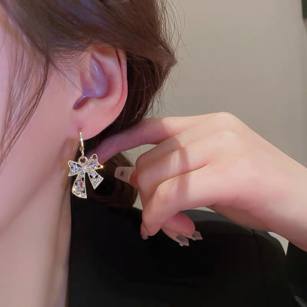 蝴蝶结耳环新款潮小众设计感轻奢高级感耳圈耳扣女A37