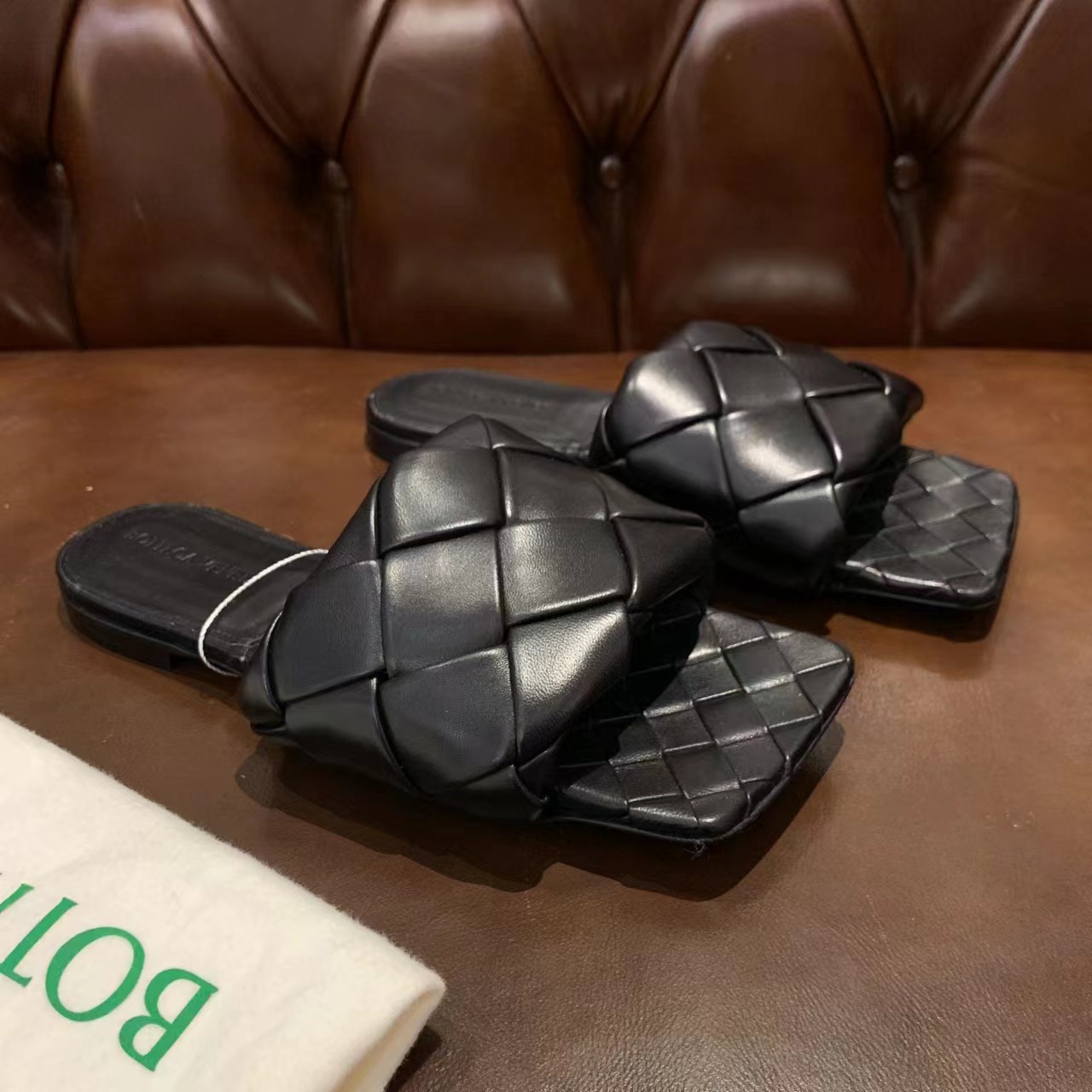 95新 BOTTEGA VENETA/葆蝶家 安洁利严选凉拖鞋/XK0050014