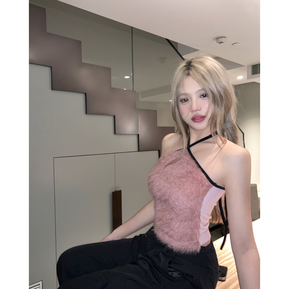 纯欲风毛毛挂脖背心吊带女秋冬小众辣妹显瘦短款交叉抹胸内搭上衣