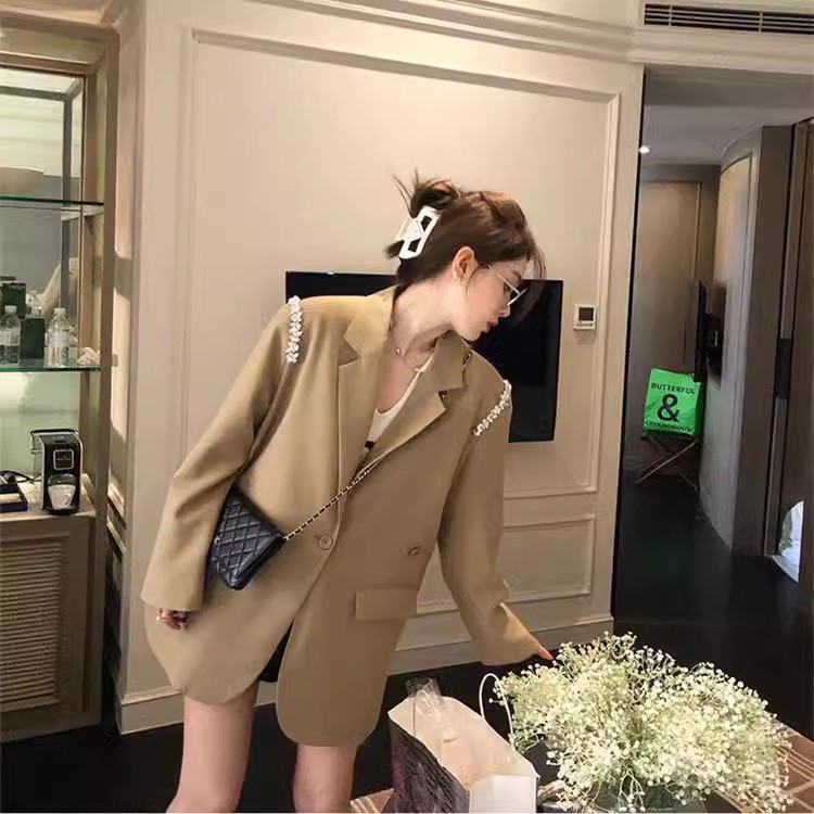 早秋韩版休闲西装外套女春秋季设计感小众大码胖mm宽松西服7542