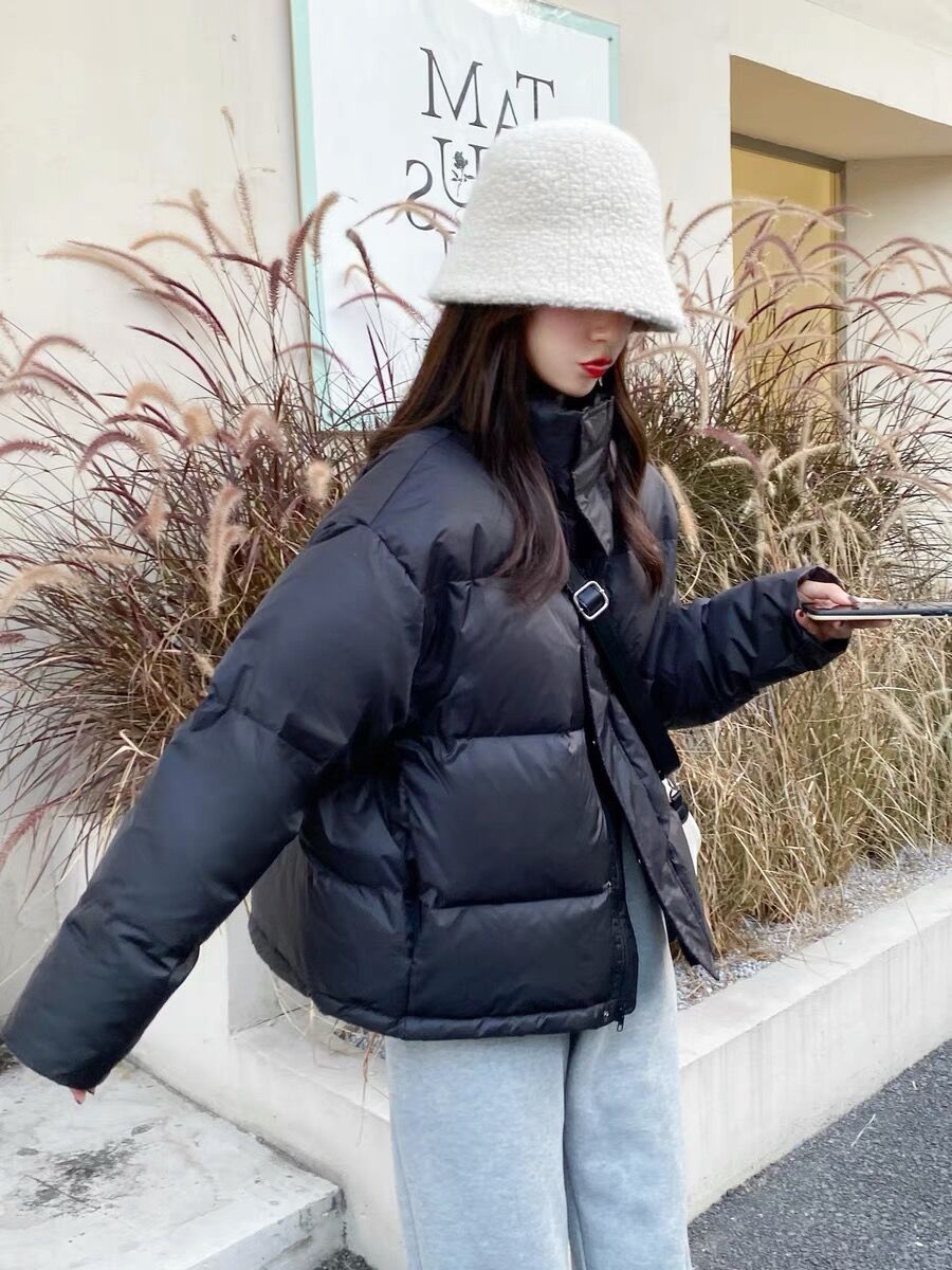 2023年新款小个子短款羽绒服女款冬季加厚基础百搭面包服黑色外套