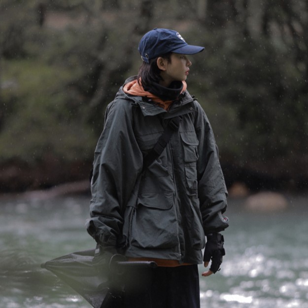 山系机能风户外防风防水男女冲锋衣宽松连帽三防登山服夹克外套秋