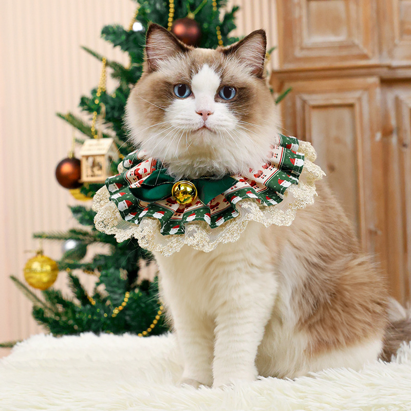 猫咪圣诞蕾丝围脖口水巾宠物狗狗衣服围巾领结布偶猫猫装饰品围兜