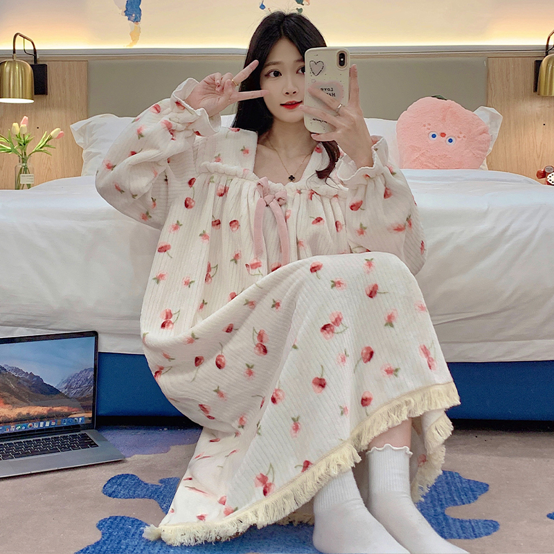 秋冬睡衣女款加厚加绒长袖珊瑚绒连衣睡裙中长款法兰绒网红家居服