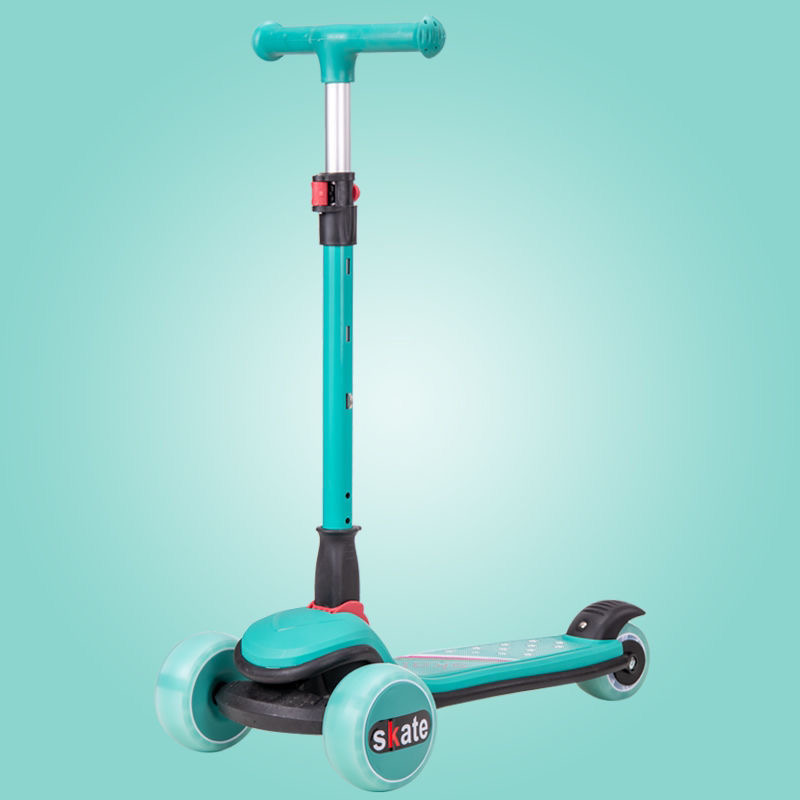 绿色可折叠儿童滑板车