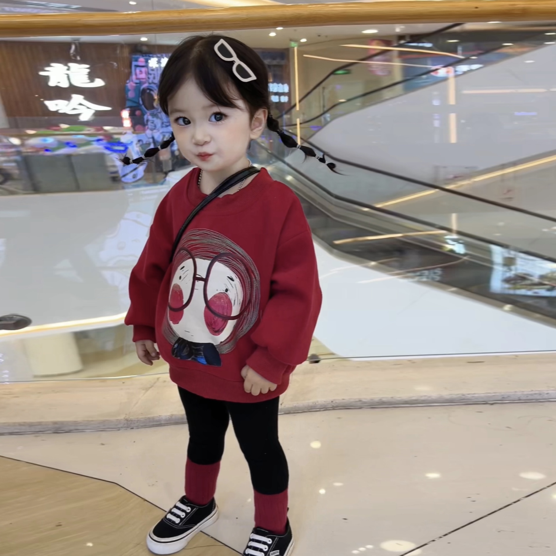 女童卫衣春秋儿童加绒洋气长袖上衣女中小童秋冬装圆领套头卫衣FN
