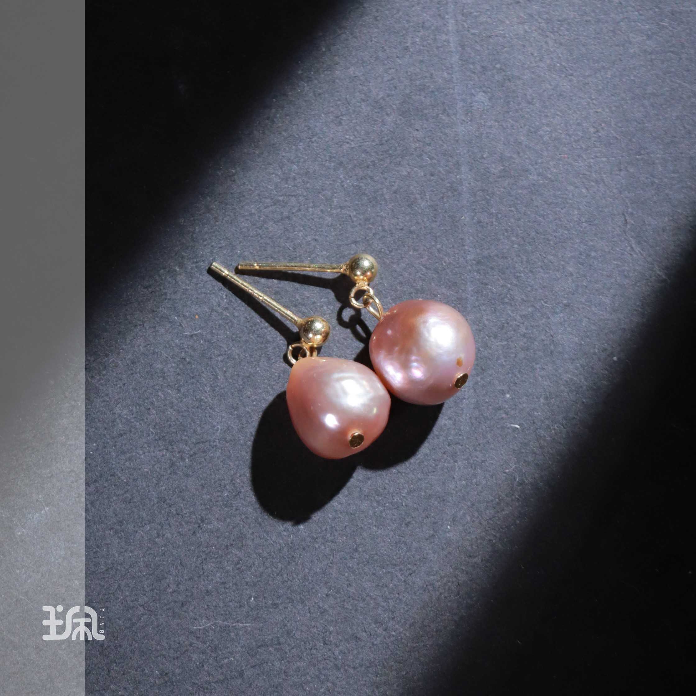 淡水珍珠*曼安耳钉*S925银镀金镶嵌PA22110925（多样性发货）