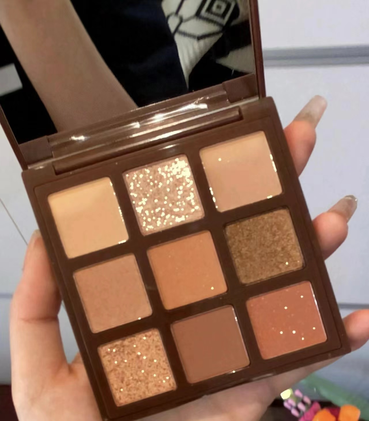 乐乐推荐，GOGO倾慕丝绒眼影盘