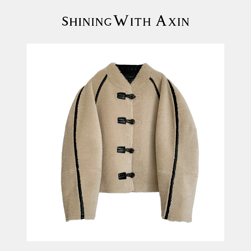 阿昕亮晶晶 两面可穿皮扣设计颗粒感毛绒皮毛一体外套AX231142