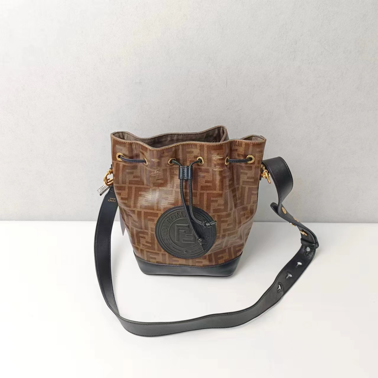 95新 FENDI/芬迪  95新 FENDI/芬迪 单肩包 10176