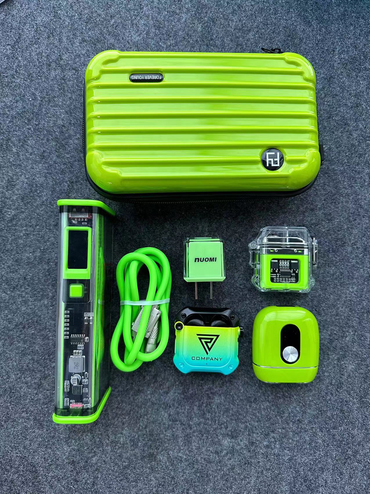 大容量2万毫安充电宝22.5w超级快充绿水鬼透明赛博朋克充电宝套装