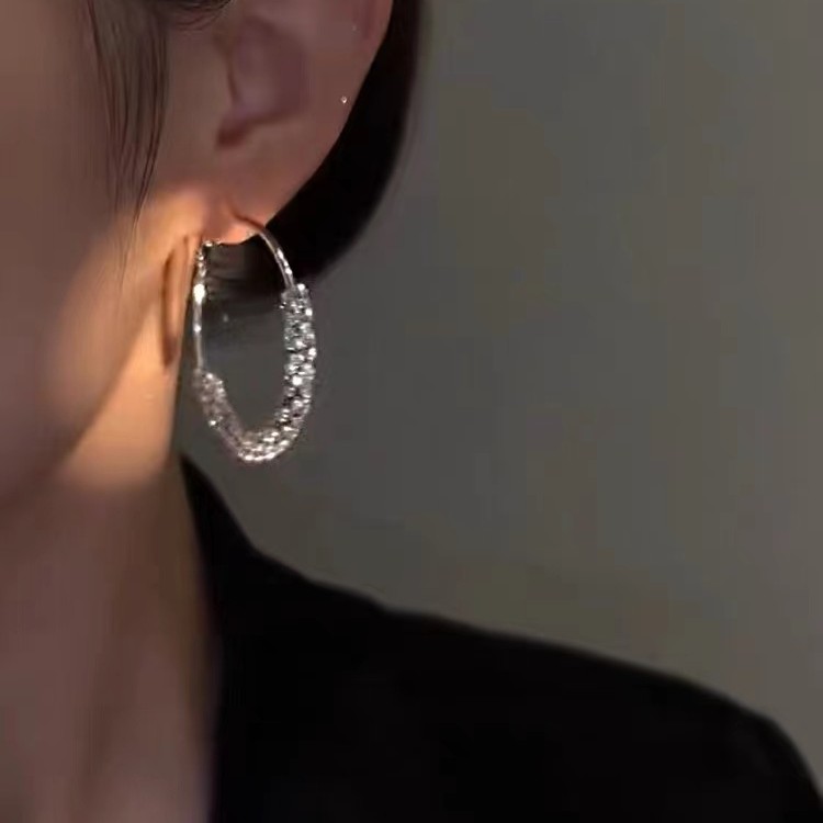 铜合金耳饰 个性圆圈耳环小众设计高级感女简约精致百搭耳圈N0838