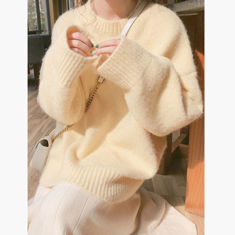 复古日系设计感小众白色毛衣新款早秋冬慵懒风高级感长袖上衣女装