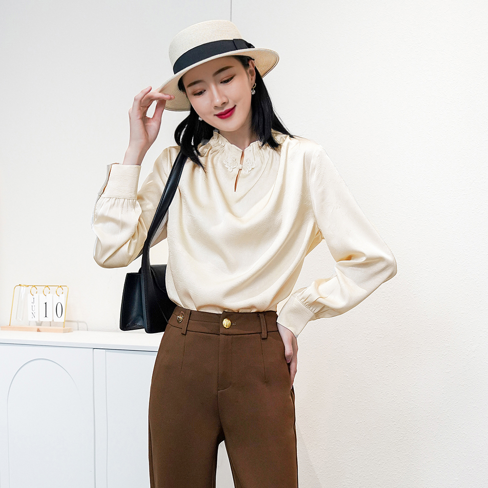 【新款】高端法式轻奢小众设计感洋气气质百搭圆领小衫AQ2925
