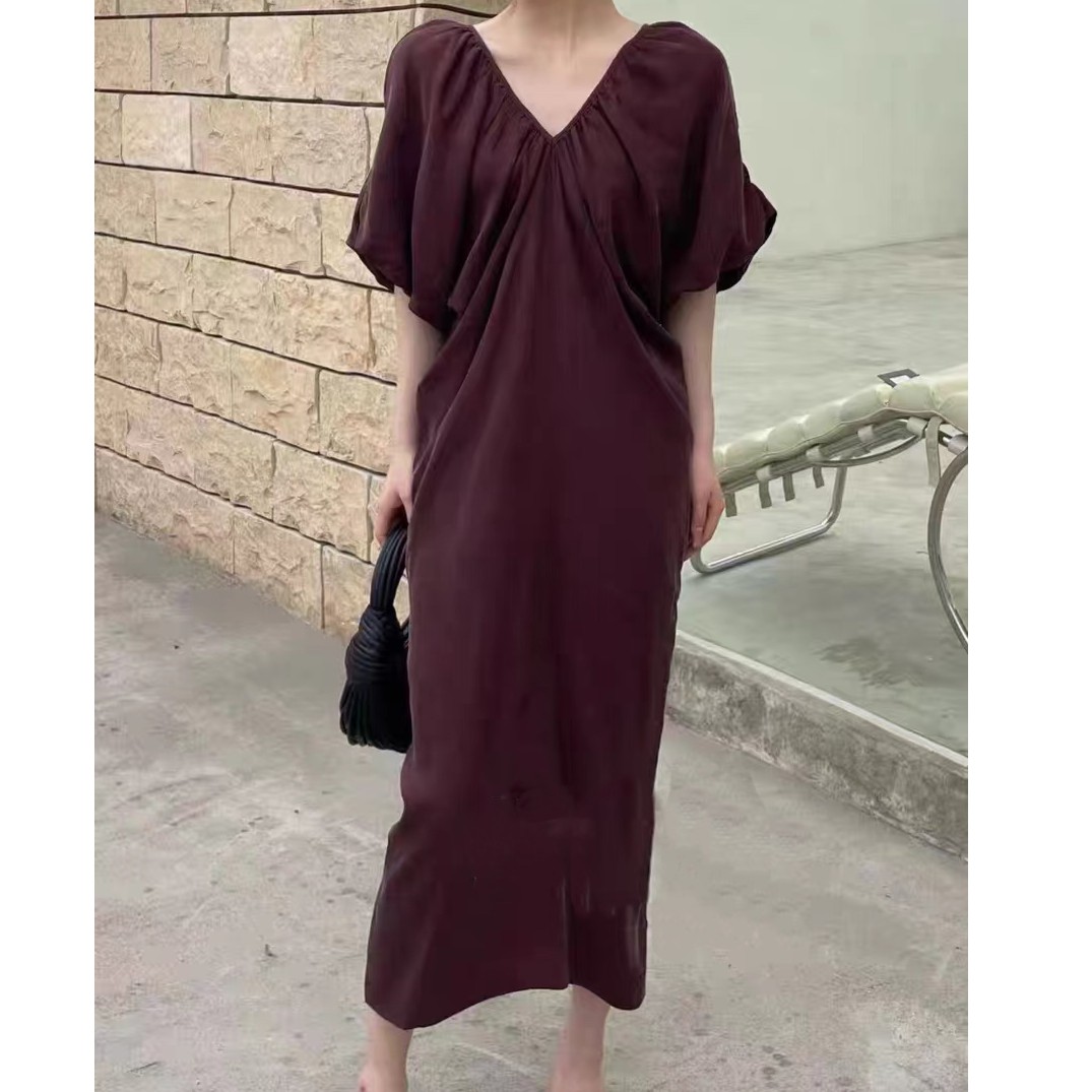 夏季新款显瘦时尚法式轻奢复古修身收腰高级感双领v领气质连衣裙