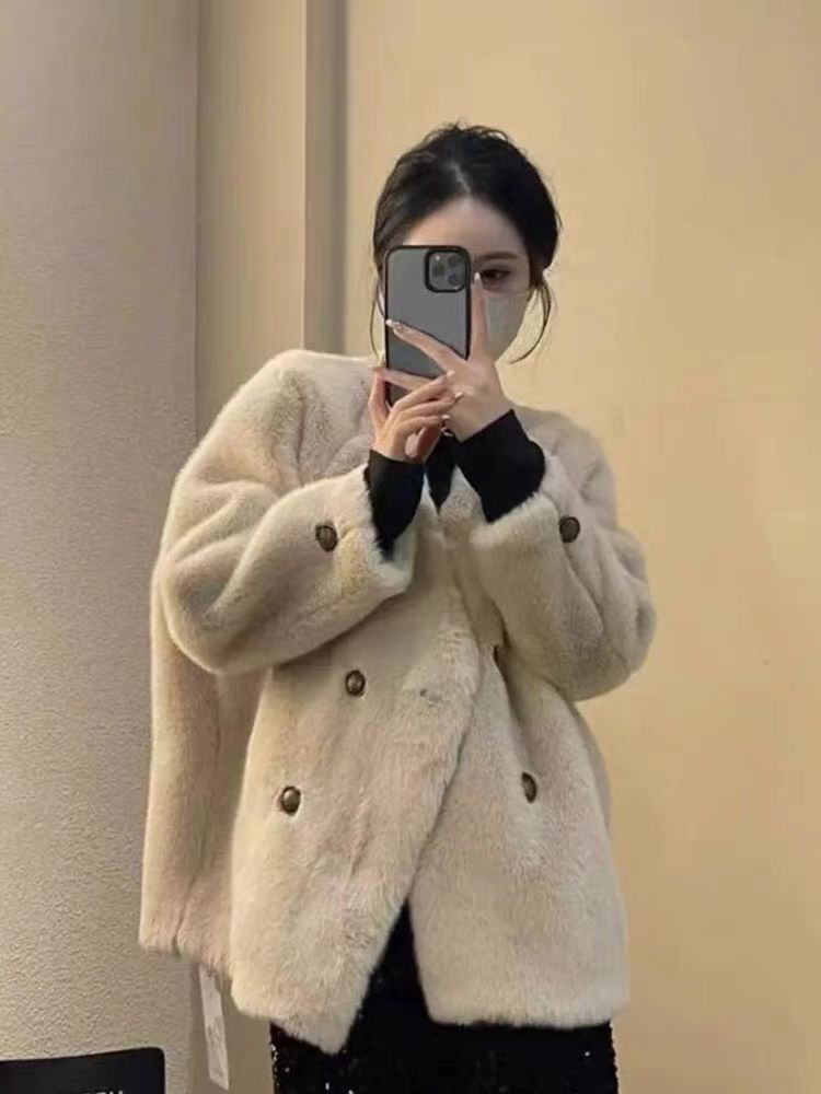 冬季新款高级感宽松百搭秋冬女士白色时尚毛绒韩版外套