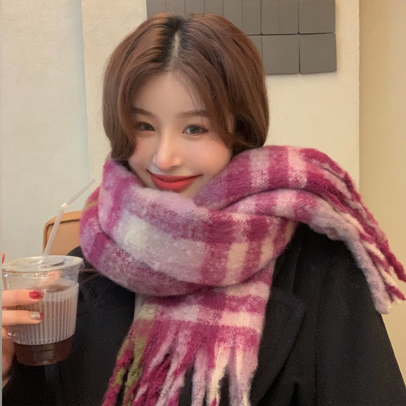 彩虹格子围巾冬季高级感百搭保暖围脖披肩女马海毛加厚大版粗须潮