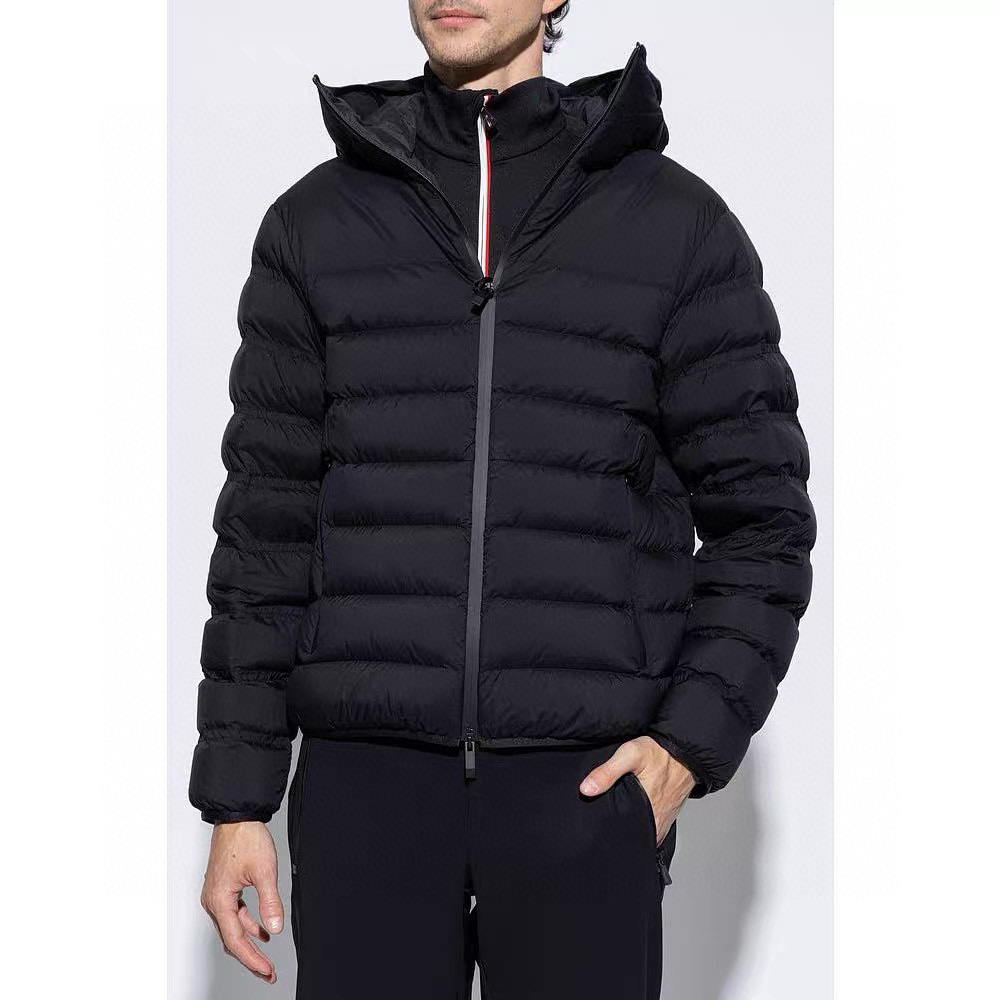 Moncler蒙口正品男士黑色轻薄款连帽羽绒服外套休闲冬季保暖时尚