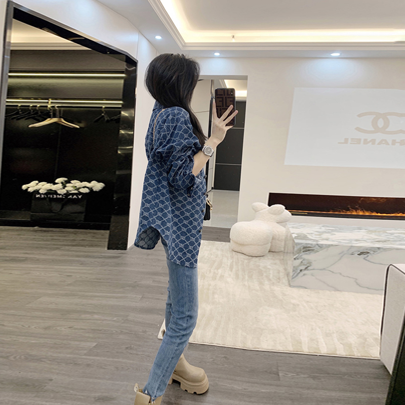 女士高档牛仔外套女款秋冬季2023新款设计感小众复古中长款上衣