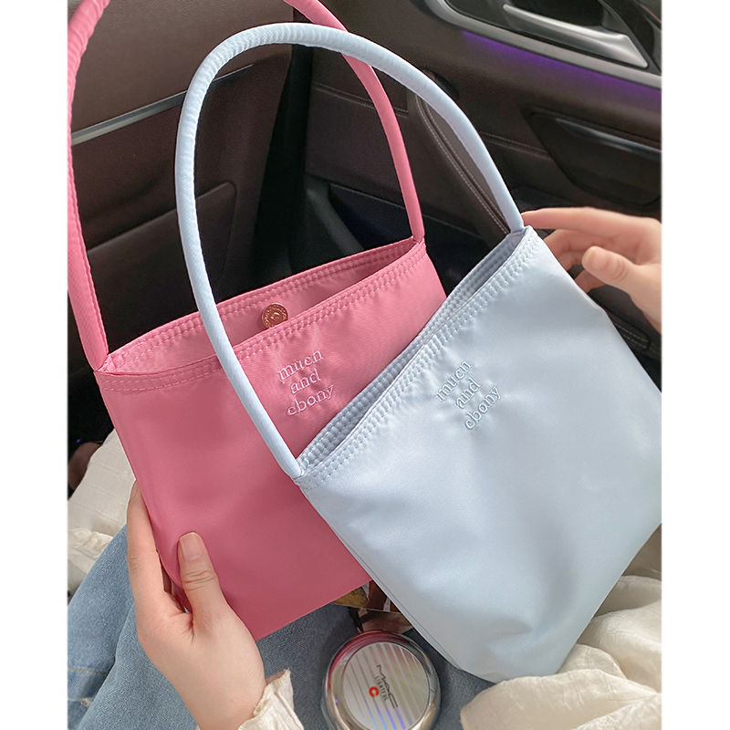 【手提尼龙布包包】女2023新款潮时尚刺绣腋下包百搭单肩水桶包休闲