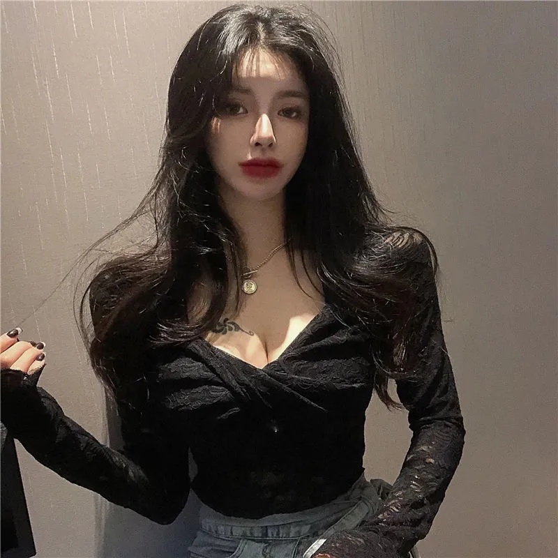 蕾丝打底衫女2023秋季新款洋气长袖性感网纱内搭设计感辣妹上衣潮