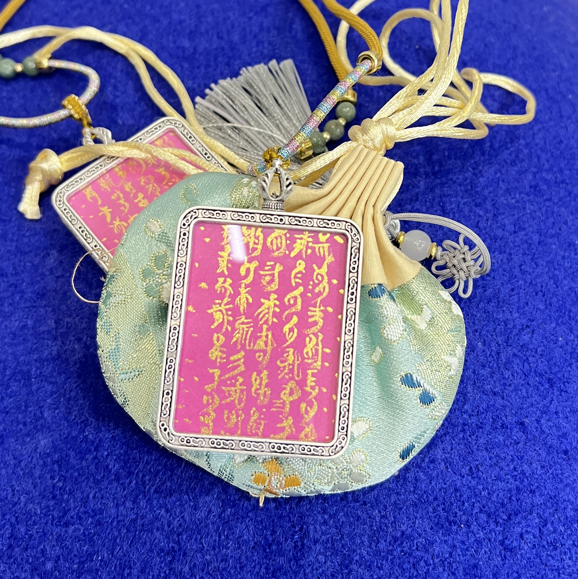 粉色私人订制小牌牌