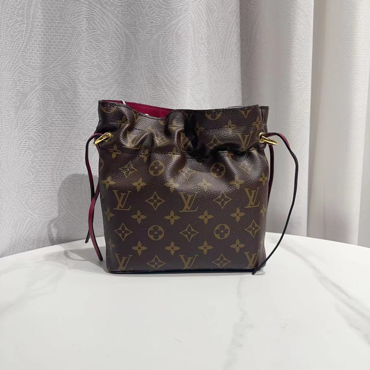 95新  ZERO/LV 路易威登/老花福袋 手拿包 可改肩背/98新/超难买