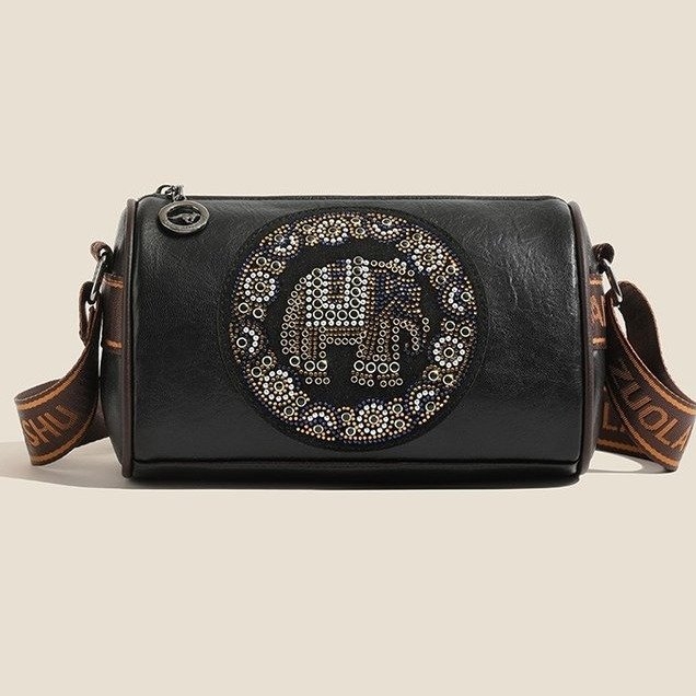 品牌斜挎包女2024新款百搭软皮单肩包高级感皮质感大容量女士包包