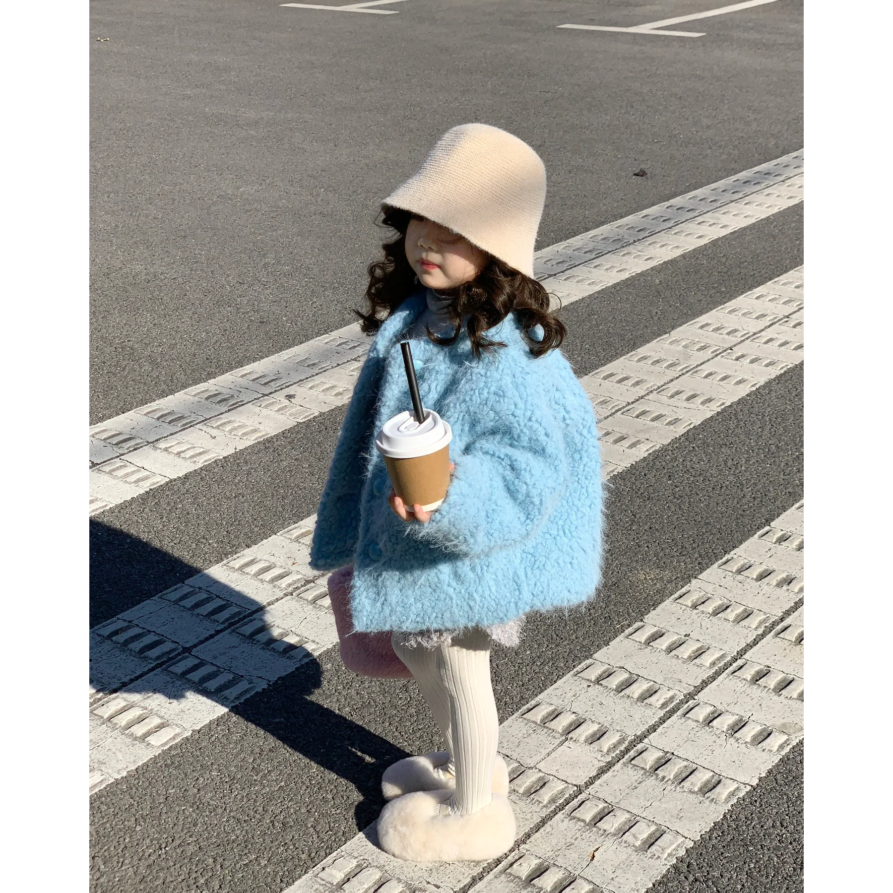 壹妈韩版童装女童外套2023冬季新款小香风羊羔毛加绒加厚保暖大衣