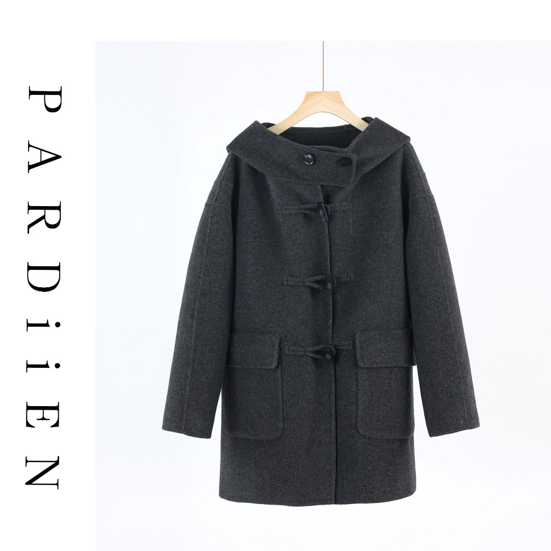 【北总严选】帕迪恩牛角扣中长款连帽羊毛大衣23125