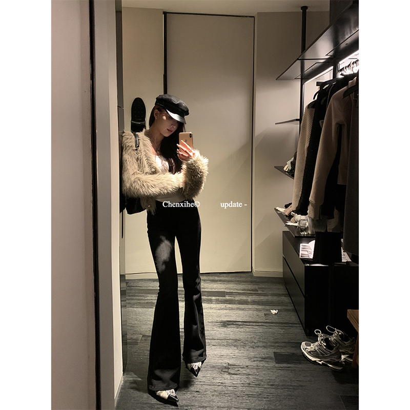 何晨曦 撞钉装饰美式修身黑色微喇牛仔裤女高腰拖地直筒裤烟管裤