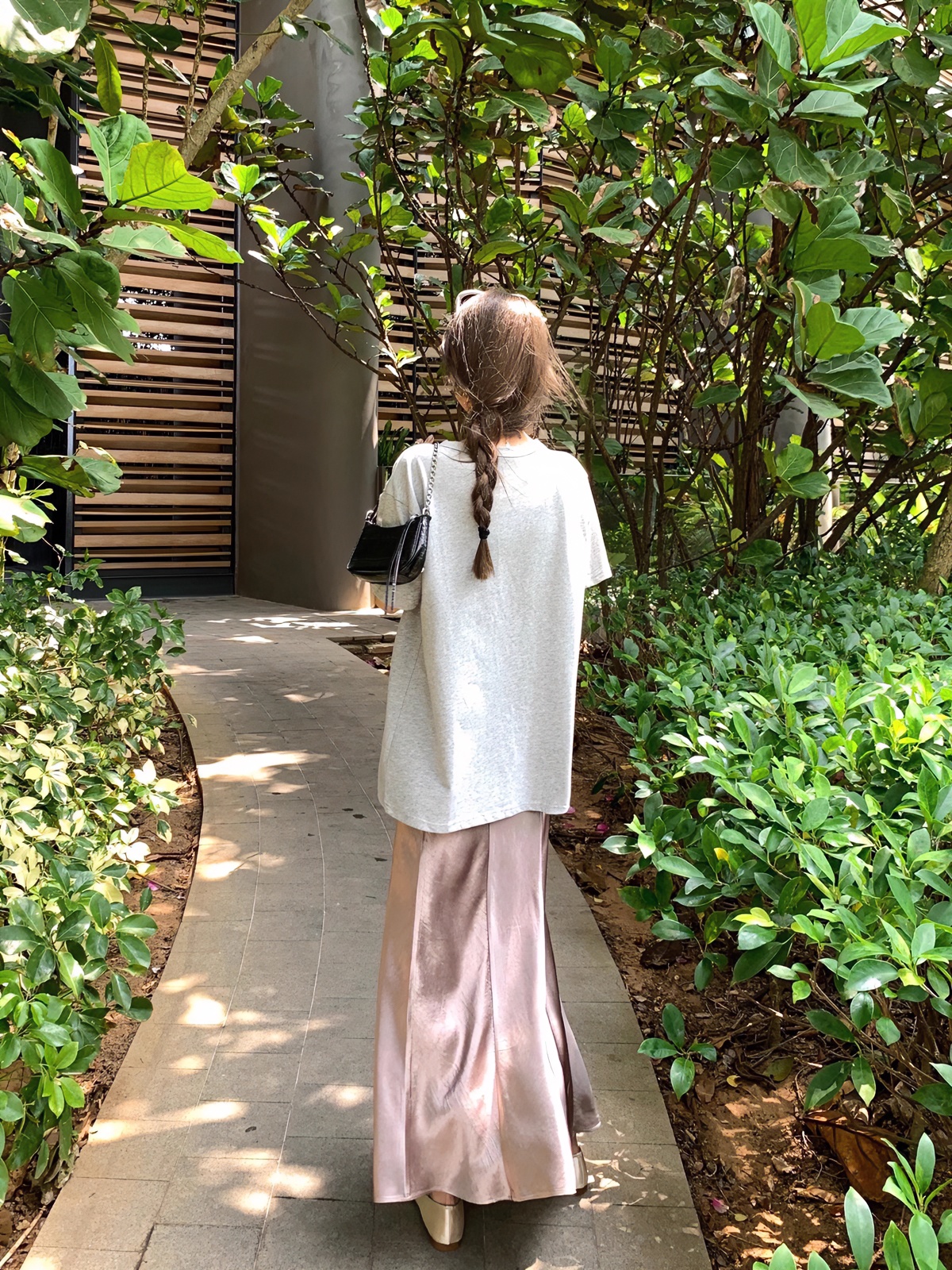 高级感超好看曼妙灵动显瘦半身裙女夏2024新款高腰显瘦中长款裙子