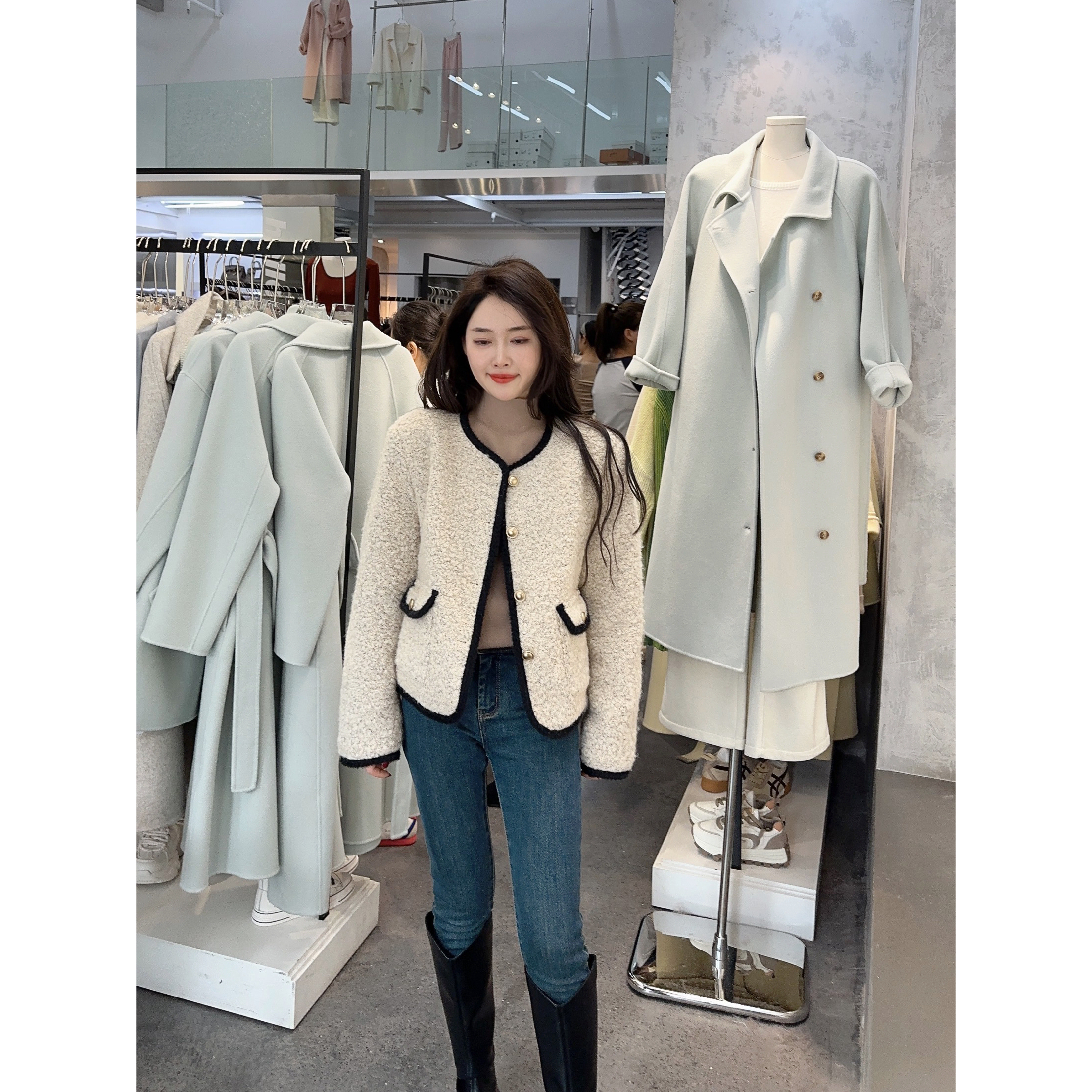 【评论小香风】小允姐姐2023时尚新款百搭羽绒小香风上衣