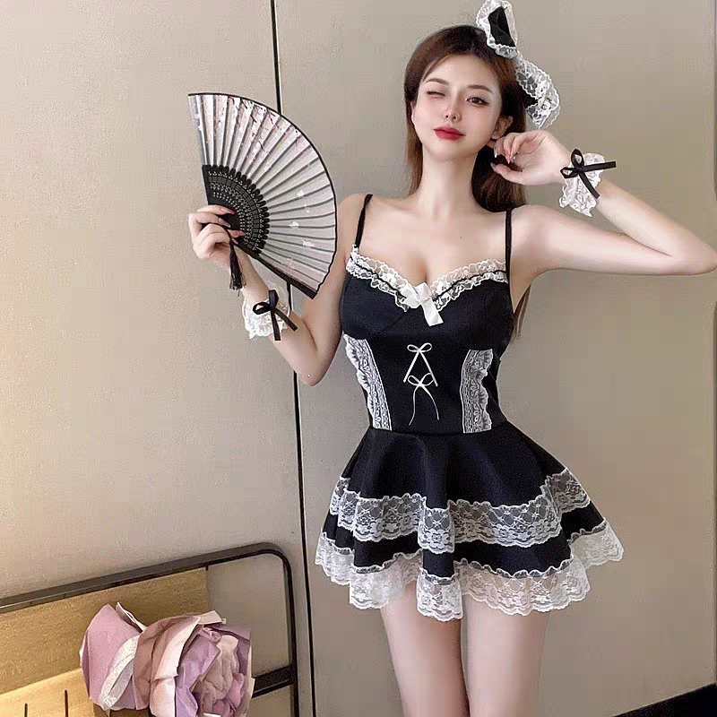 初体验性感网红诱惑少女诱惑居家火辣女仆女佣纯欲风辣妹日系睡衣