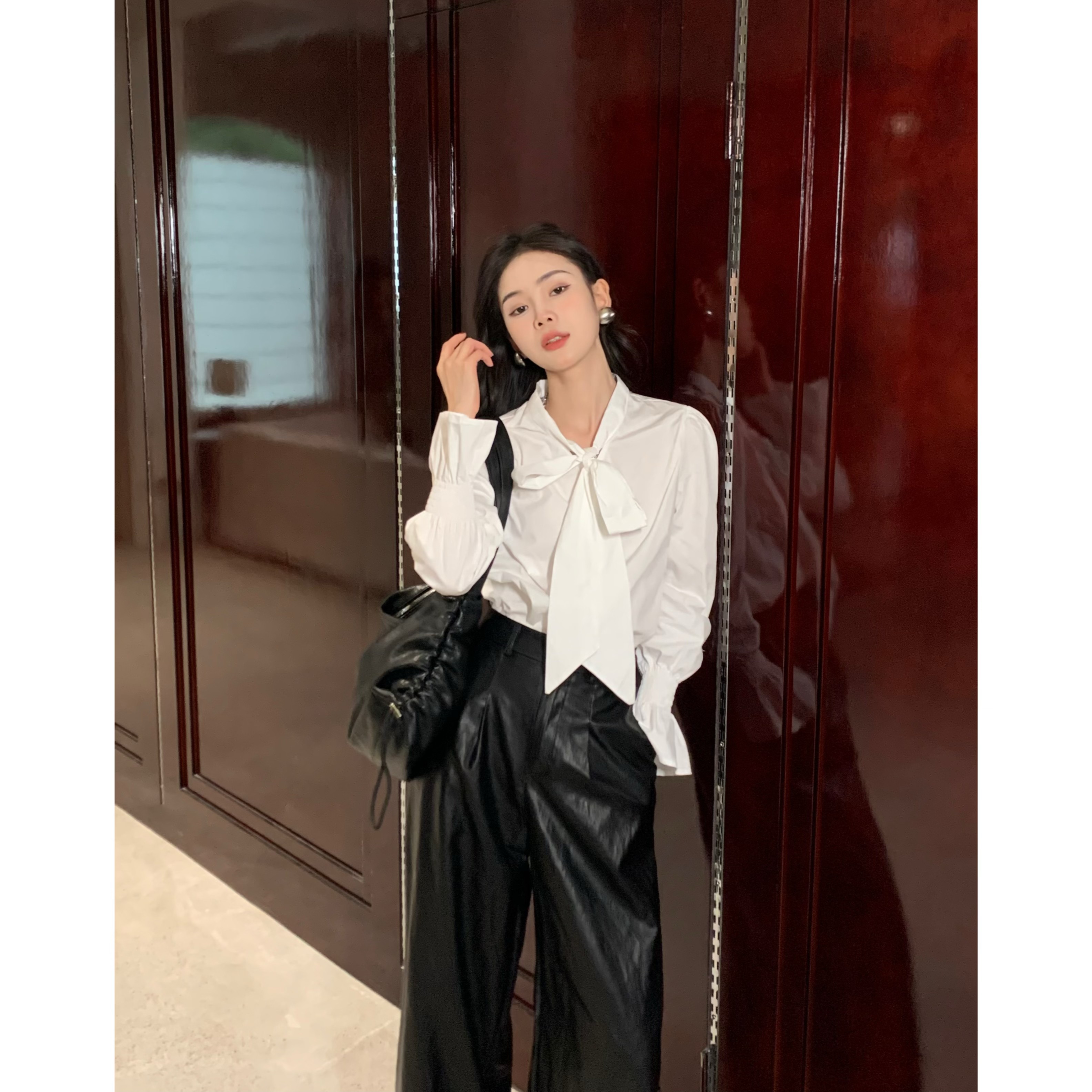 【秋季上新啦！】1263法式白色飘带设计感小众高级感炸街长袖衬衫女