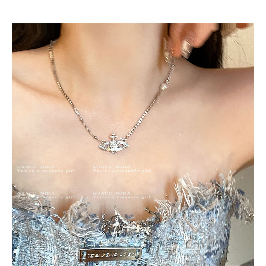 铜合金亚克力项链 土星项链女2023新款爆款高级感锁骨链轻奢小众