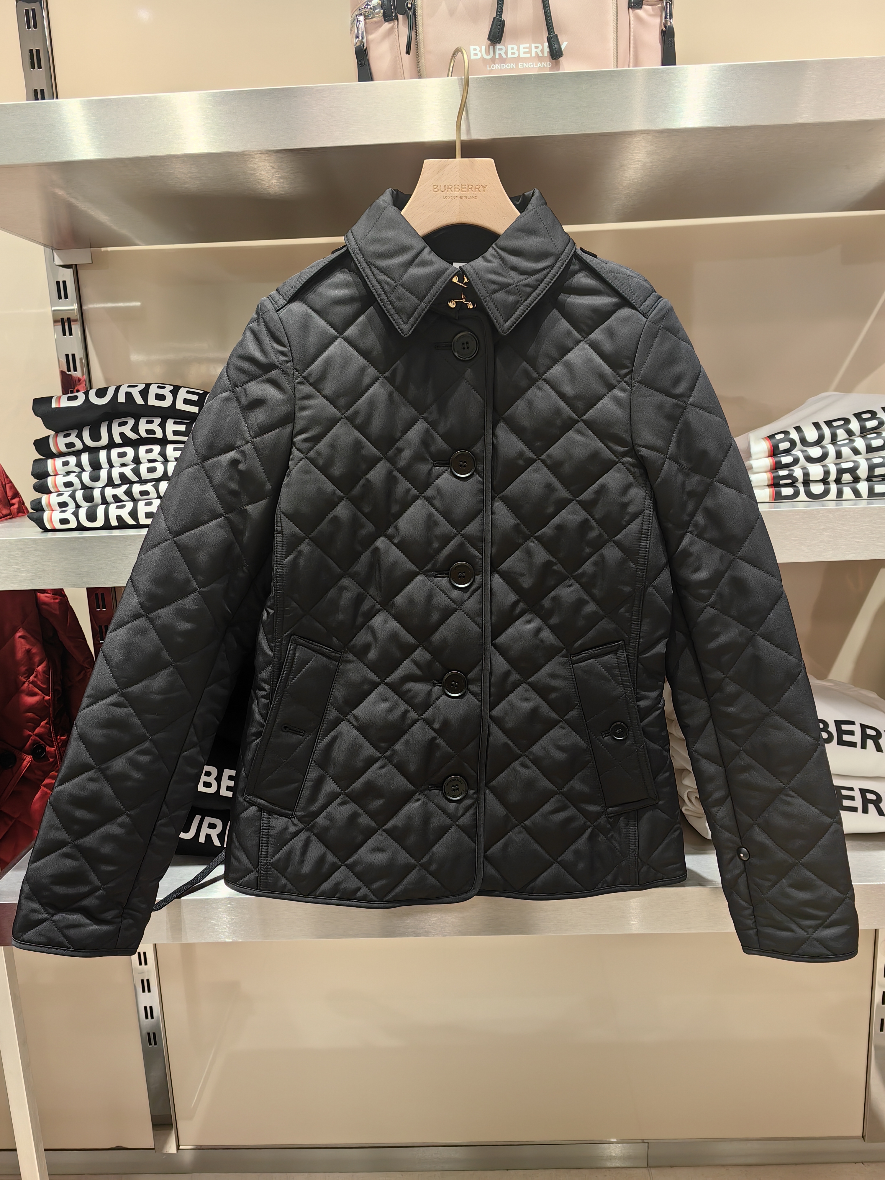 全新未使用 BURBERRY/博柏利 奥莱经典菱格女士绗缝线棉服