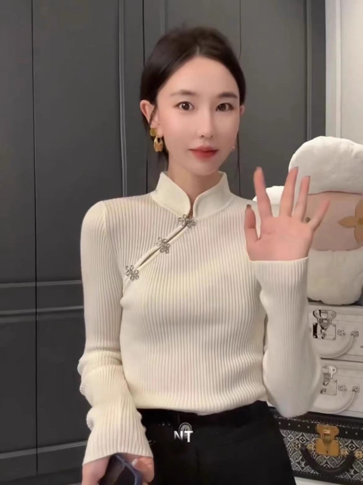【现货】2023秋冬新款中式国潮风立领针织打底衫女盘扣毛衣E7-50