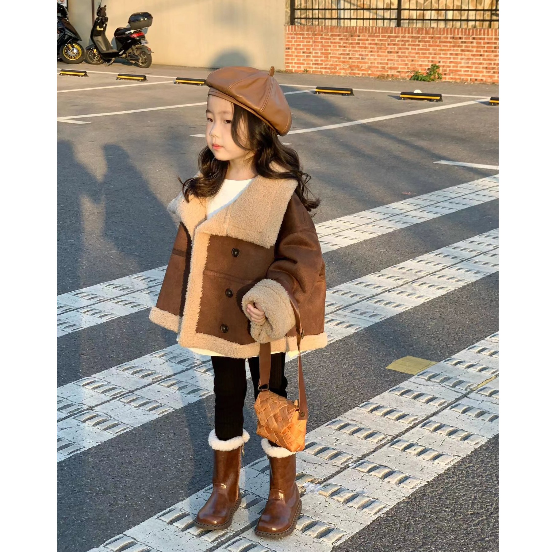 韩版童装女童冬季上衣洋气时髦翻领皮毛一体加绒外套潮