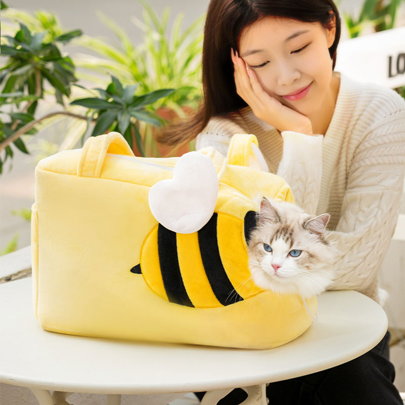 暖冬猫包便携外出狗狗背包猫咪单肩包冬天保暖手提式书包宠物用品