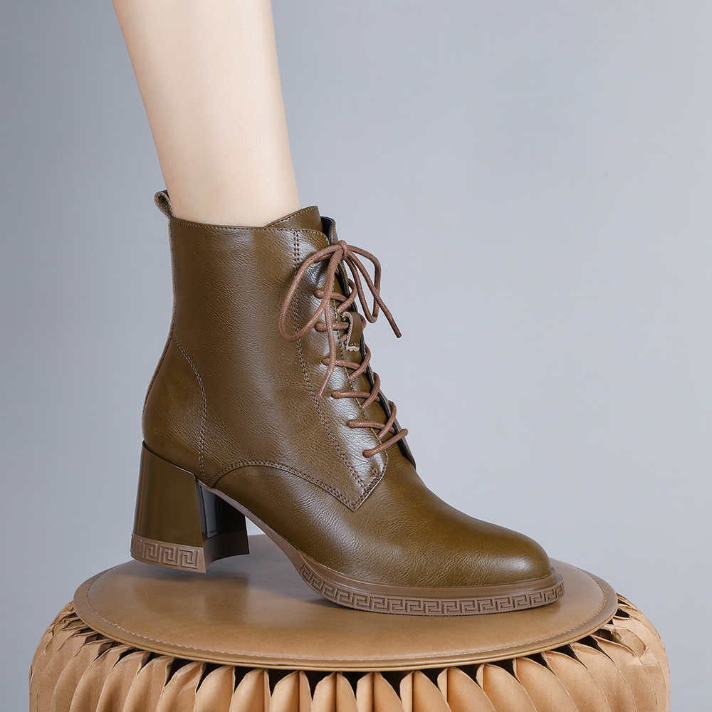 妮彩诗2023新款英伦风马丁靴女百搭侧拉链厚底短靴气质粗跟9024