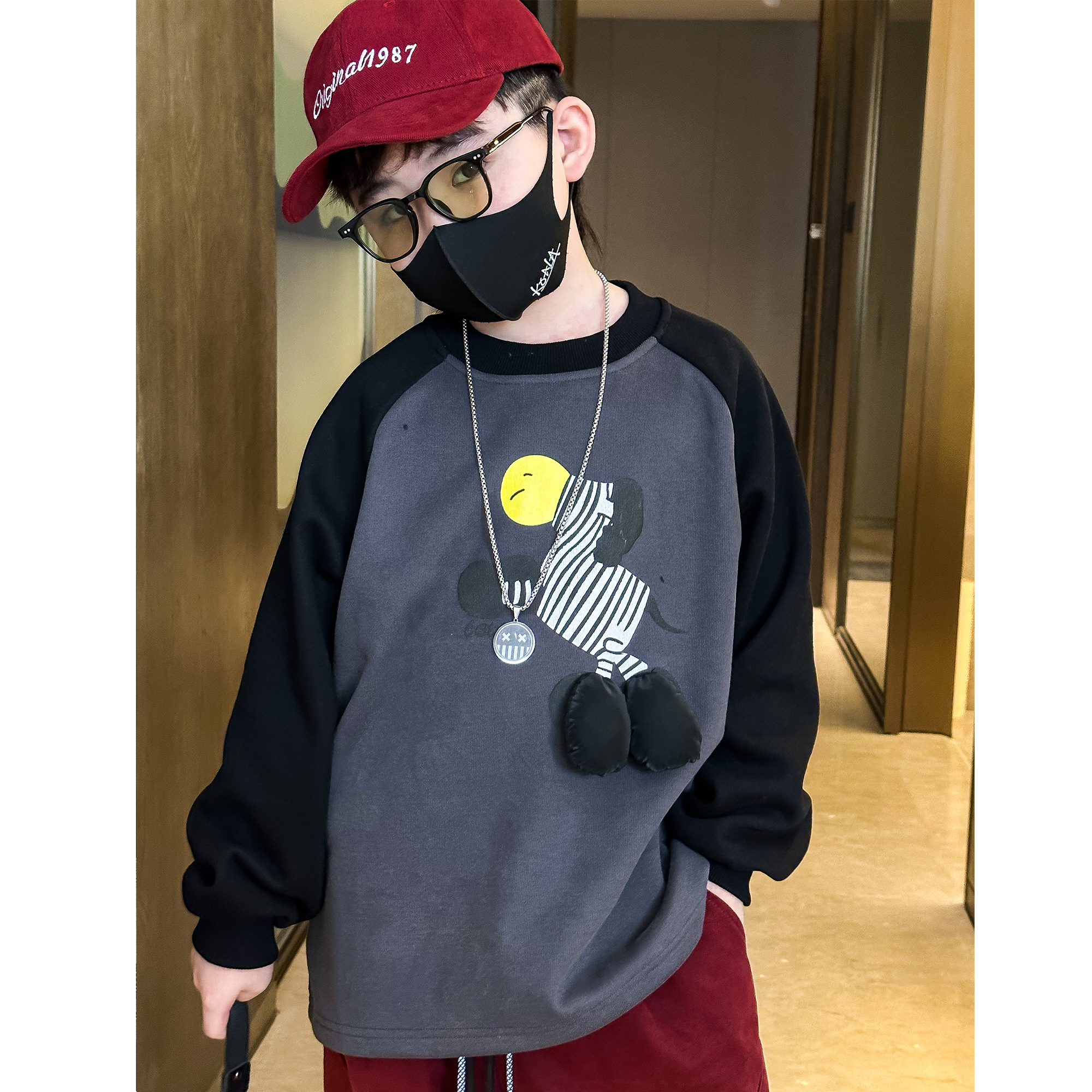 蛋蛋家【小马当家】冬季新款儿童宽松深灰色斑马印花插肩袖加绒卫衣