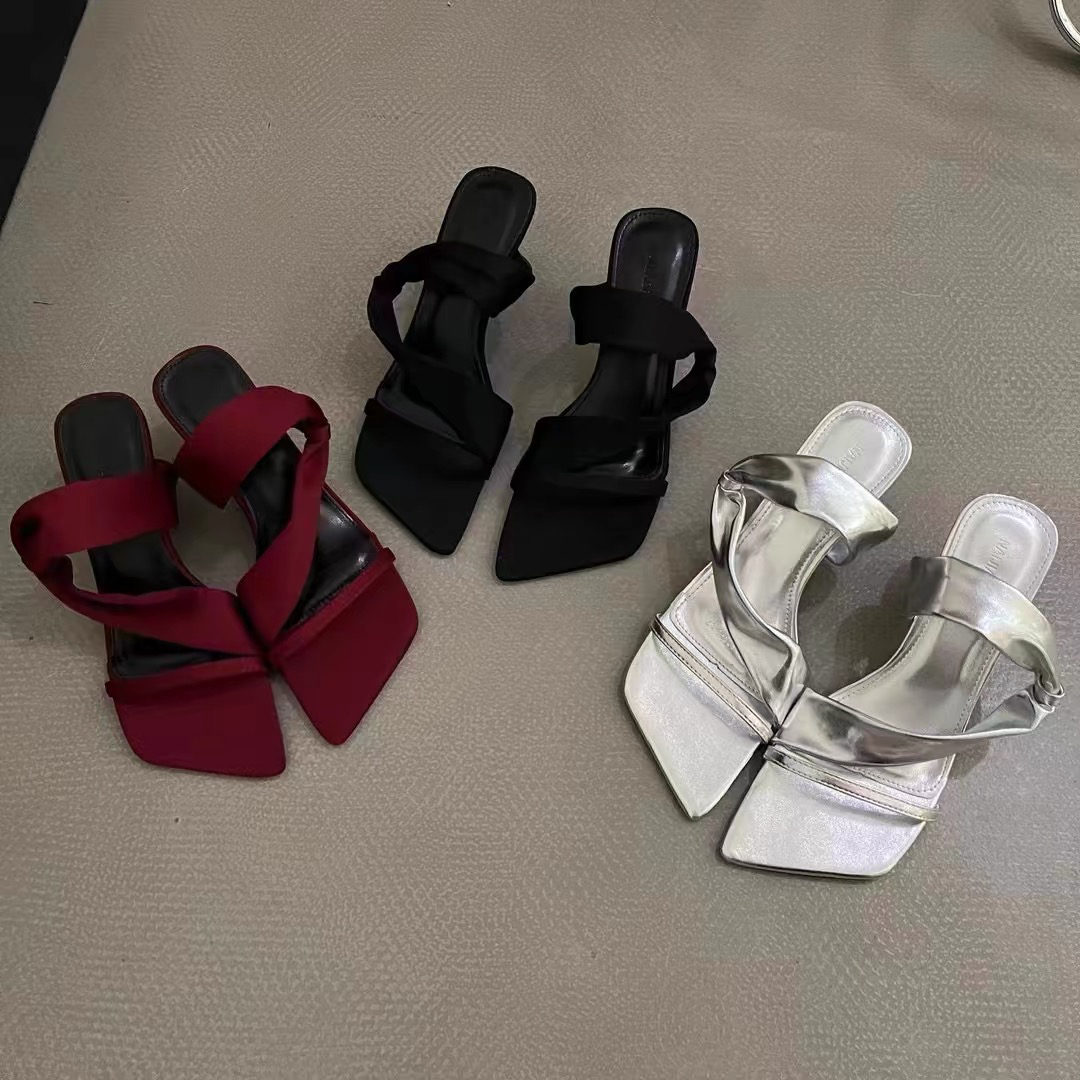 2024夏季新款小众高级感法式气质凉鞋外穿拖鞋时尚百搭粗跟高跟鞋