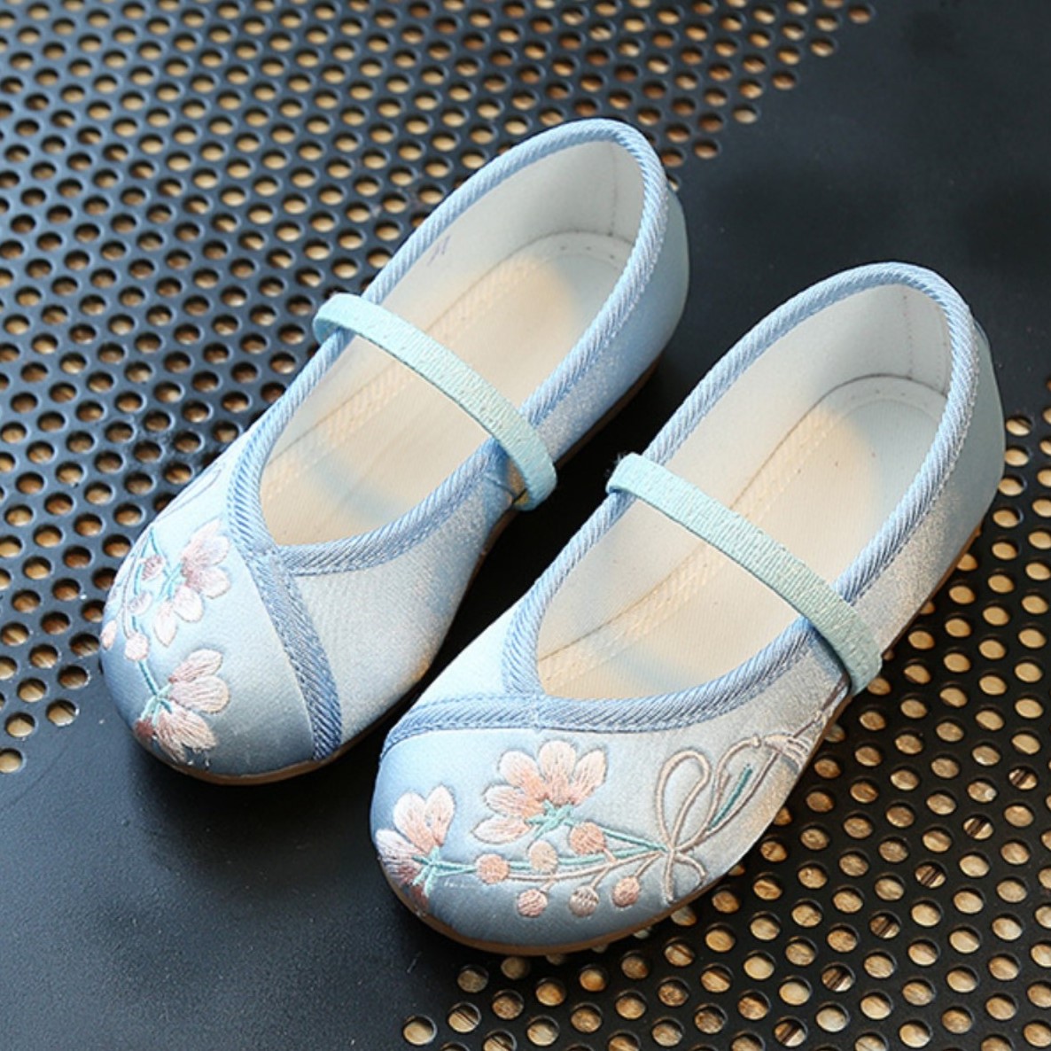 老北京布鞋女童汉服鞋女孩绣花鞋春秋季宝宝鞋民族风小童古风鞋子