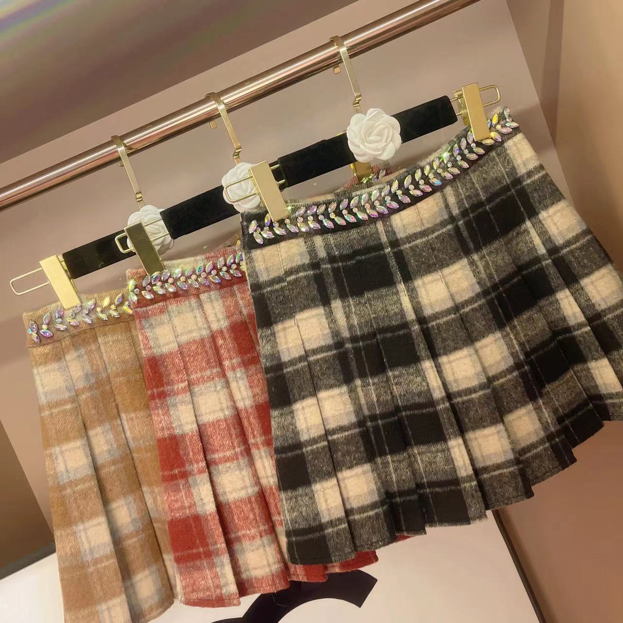 【眉间雪】重工钉珠时尚百搭秋冬显瘦高腰毛呢百褶半身裙