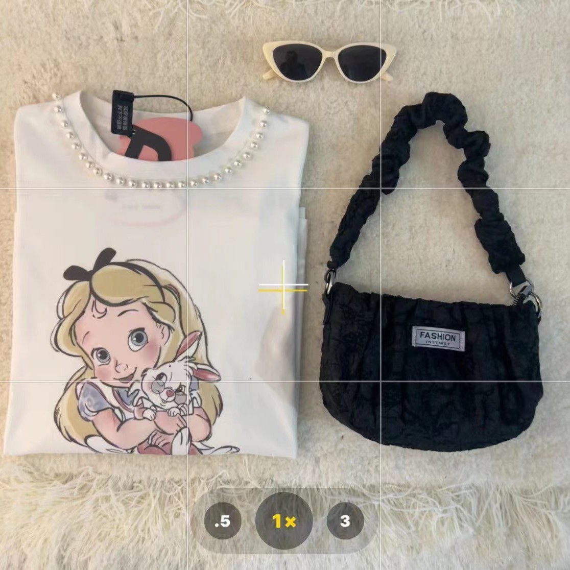 【宝藏衣橱】时尚卡通印花珠珠链条圆领长袖23秋款百搭减龄打底衫